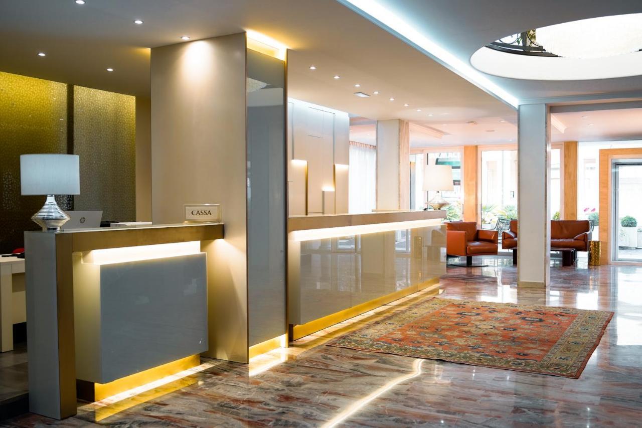 Hotel Aurora Terme Abano Terme Exteriör bild