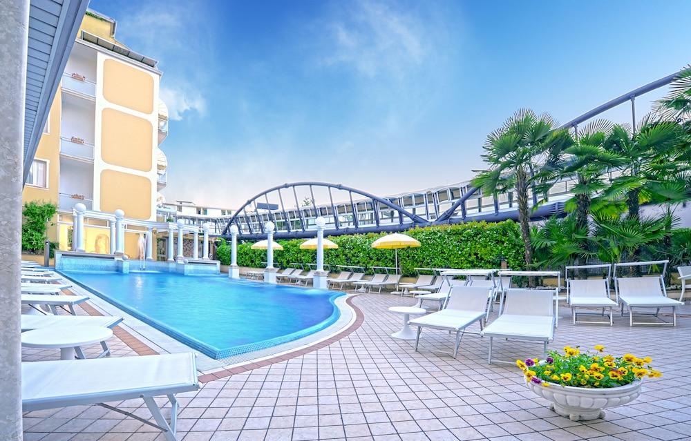 Hotel Aurora Terme Abano Terme Exteriör bild