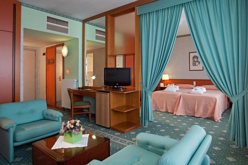 Hotel Aurora Terme Abano Terme Exteriör bild