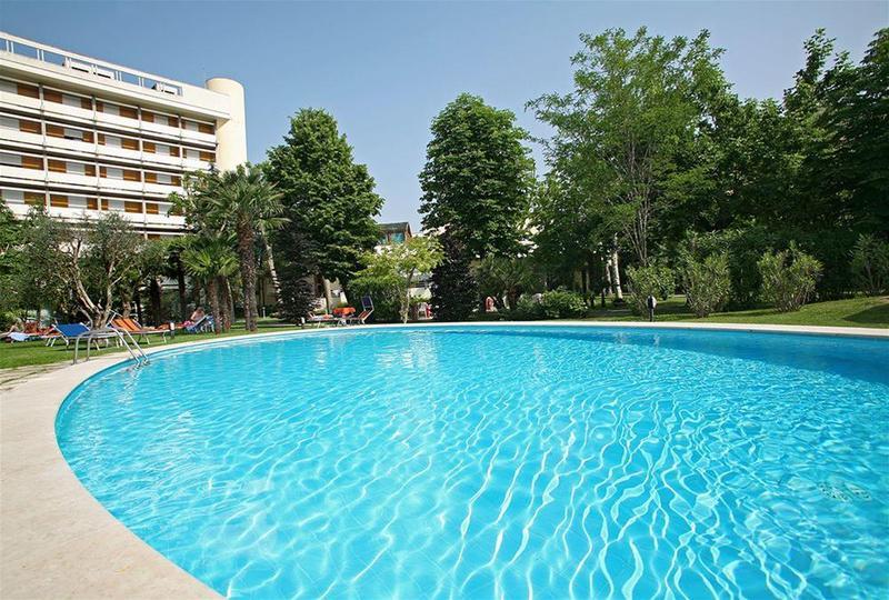 Hotel Aurora Terme Abano Terme Exteriör bild